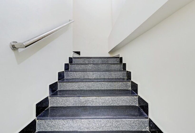 Itsy Hotels Nrm Residency