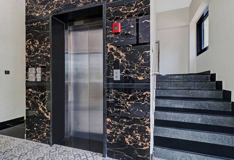 Itsy Hotels Nrm Residency