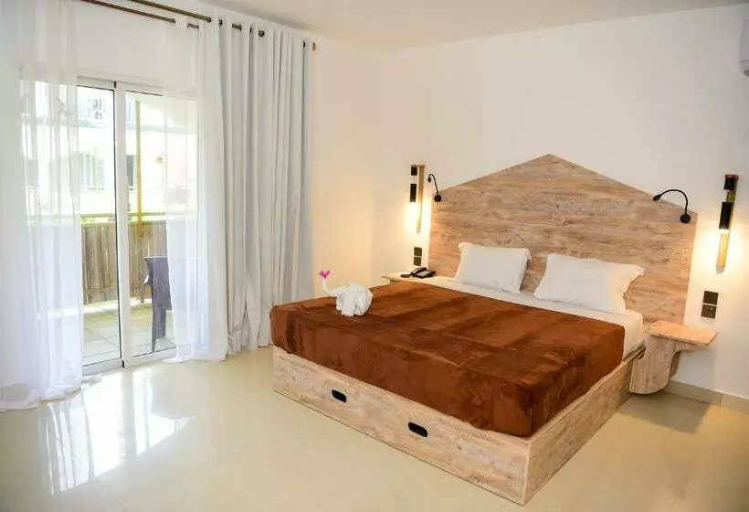 هتل Maison Du Nord