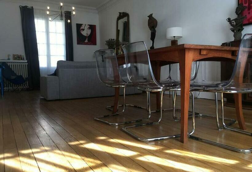 Maison De Caractère En Centre Ville