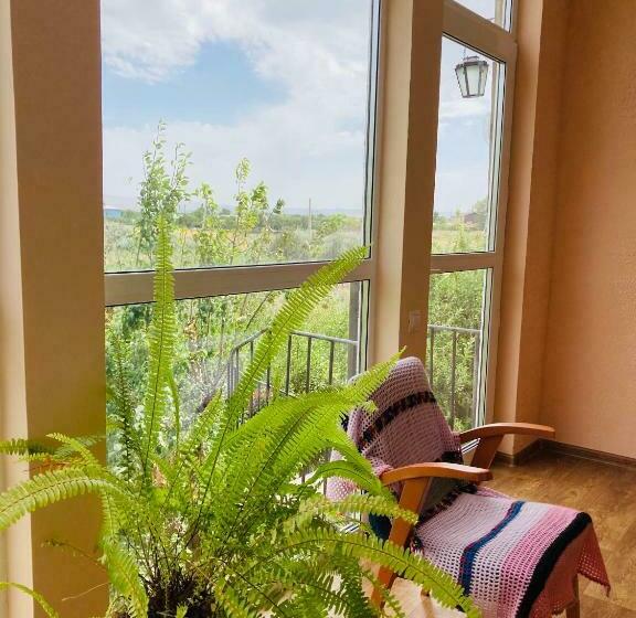 پانسیون гостевой дом с панорамными окнами