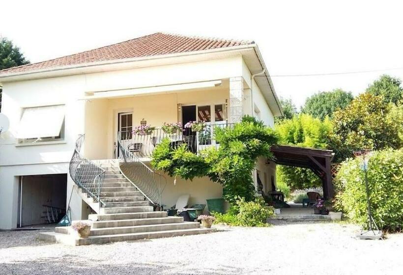 Superb Contemporary 2 Bed Villa +private Pool