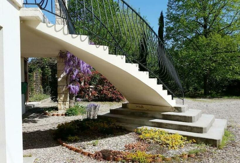 Superb Contemporary 2 Bed Villa +private Pool