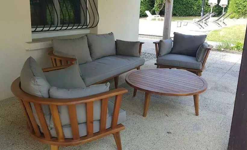 Superb Contemporary 2 Bed Villa +private Pool