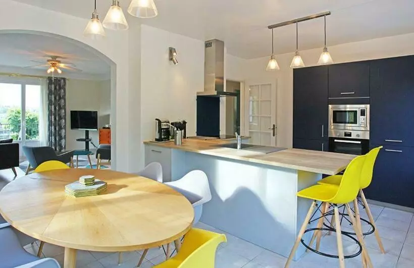 Superb Contemporary 2 Bed Villa +private Pool