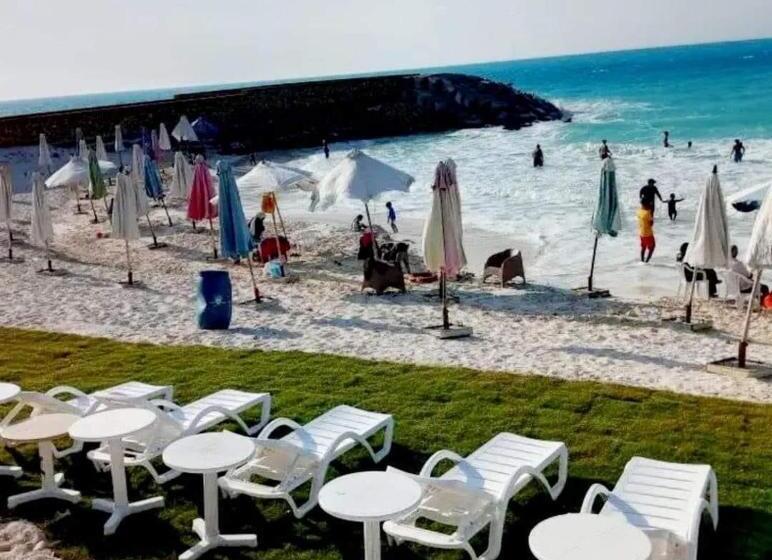 شاليه 7ح غرفتين تراس كبير يرى البحر عائلات فقط اللوتس الساحل الشمالى