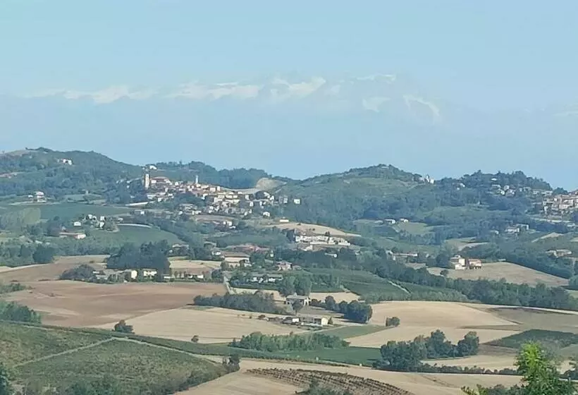Retkeilymaja Locanda Della Rocca Di Camagna