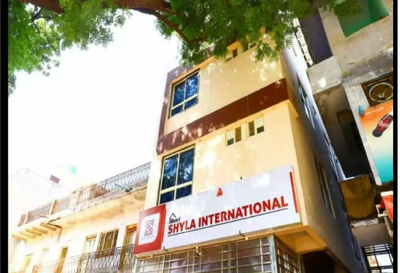 ホテル Shyla International By Wb Inn