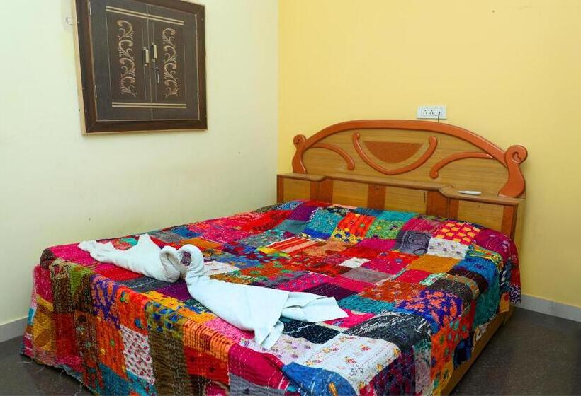 פנסיון Banaji Heritage Havelii