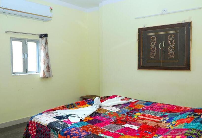 פנסיון Banaji Heritage Havelii