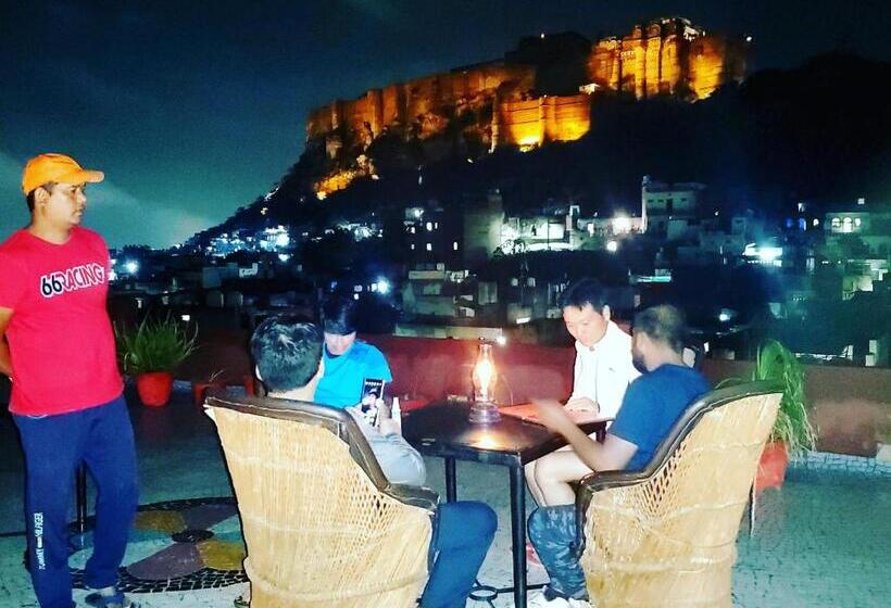 פנסיון Banaji Heritage Havelii