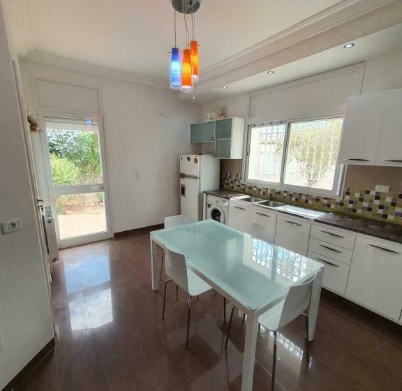 膳宿费 Dar Noucha