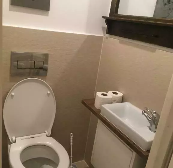 Aladar Apartment