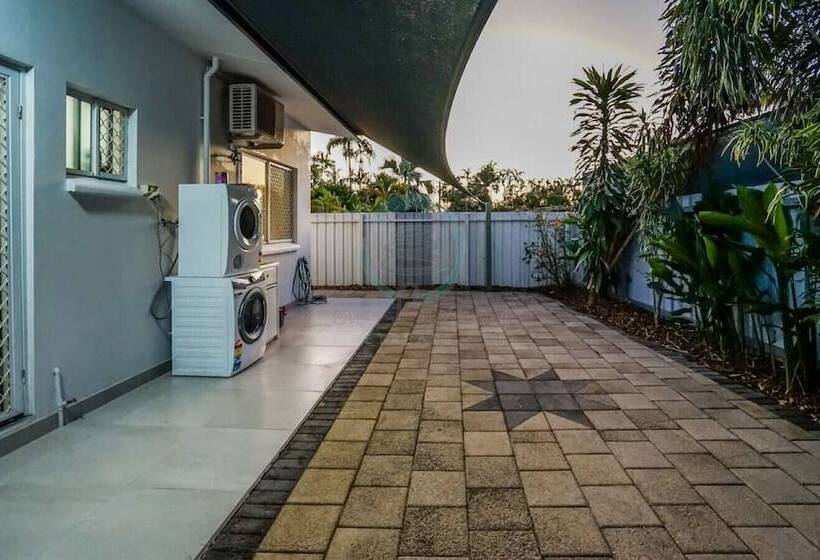 Zen Hideaway   Cozy 2br Modern Unit