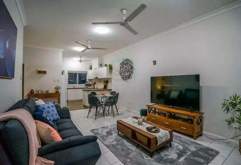 Zen Hideaway   Cozy 2br Modern Unit