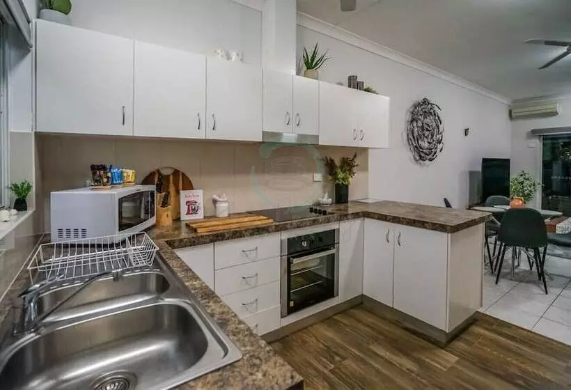 Zen Hideaway   Cozy 2br Modern Unit