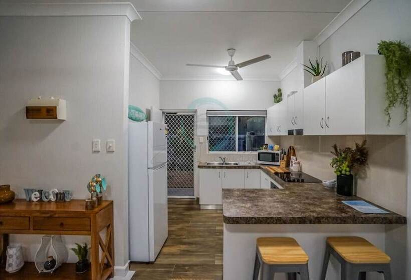 Zen Hideaway   Cozy 2br Modern Unit