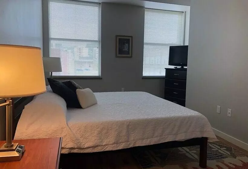 202 New Downtown Living