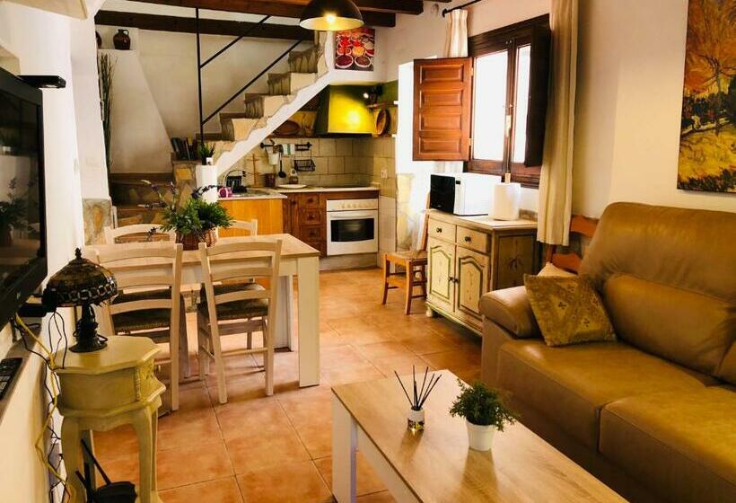 Acogedora Casa Rural Con Piscina