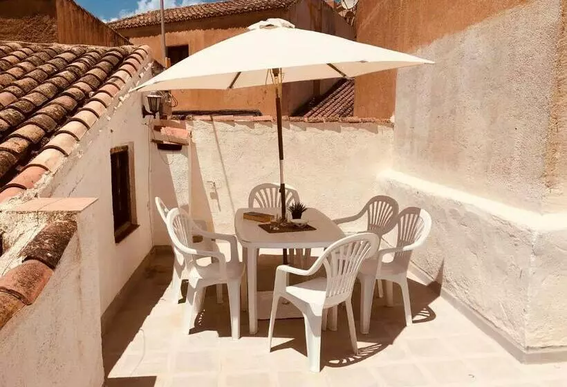 Acogedora Casa Rural Con Piscina