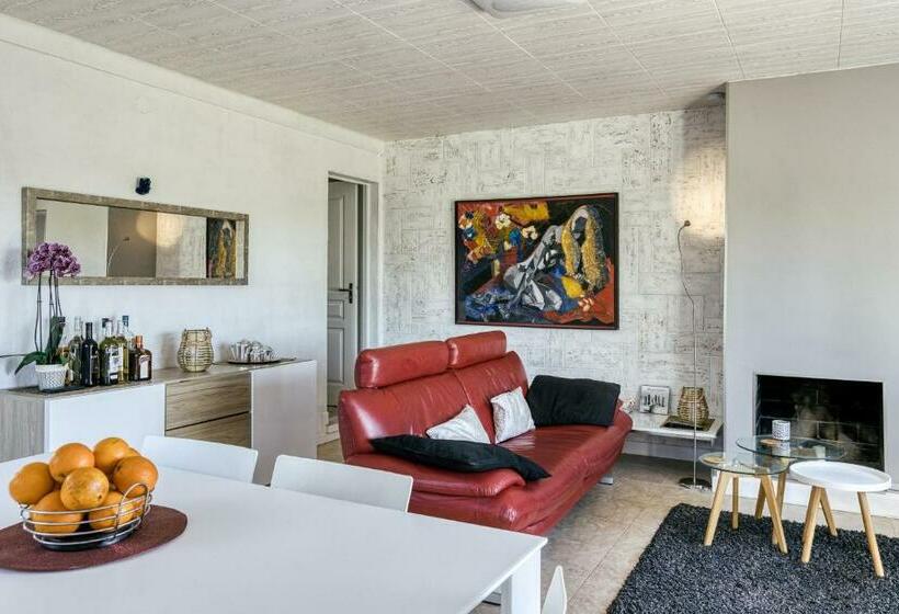 Casa Roses Con Piscina