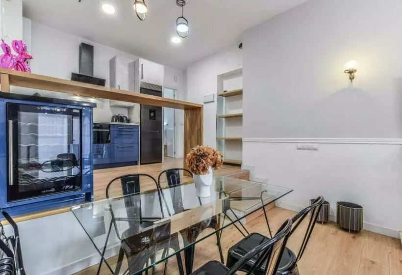 Myhousespain   Moderno Apartamento Ubicación Inmejorable Madrid
