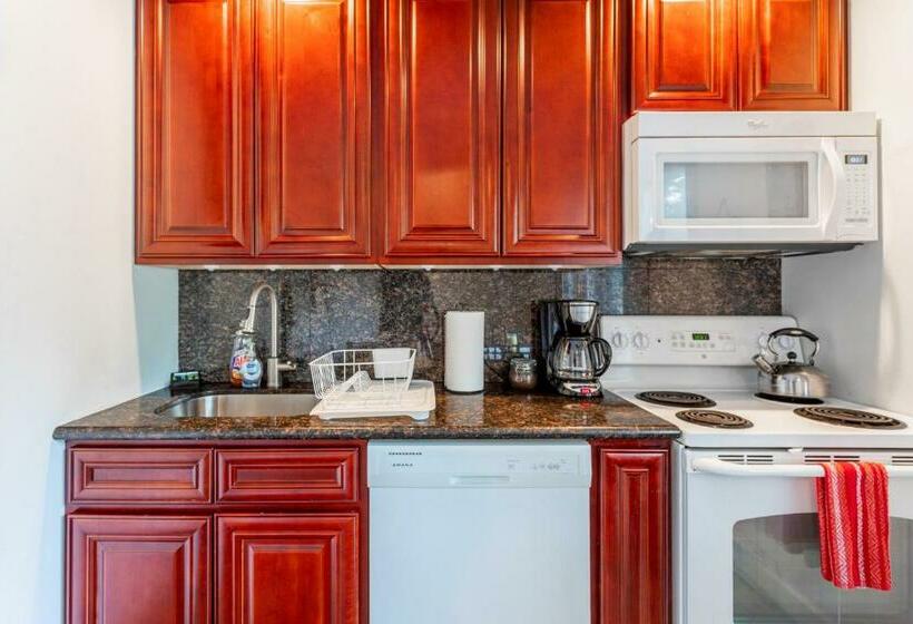 Redwood Retreat In Windham Pickleball! Tennis!