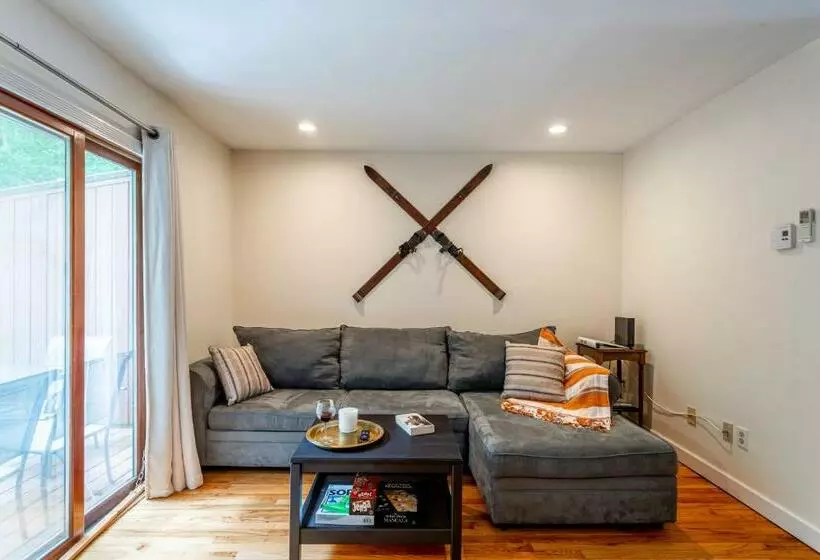 Redwood Retreat In Windham   Pickleball! Tennis!