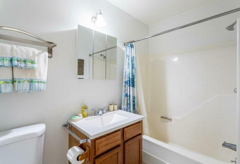 Redwood Retreat In Windham Pickleball! Tennis!