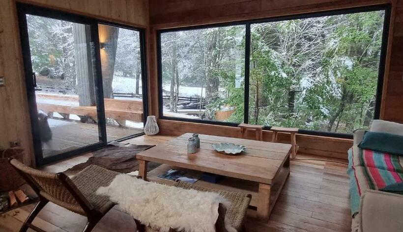 Refugio Piren, Corralco, Hot Tub Y Nieve