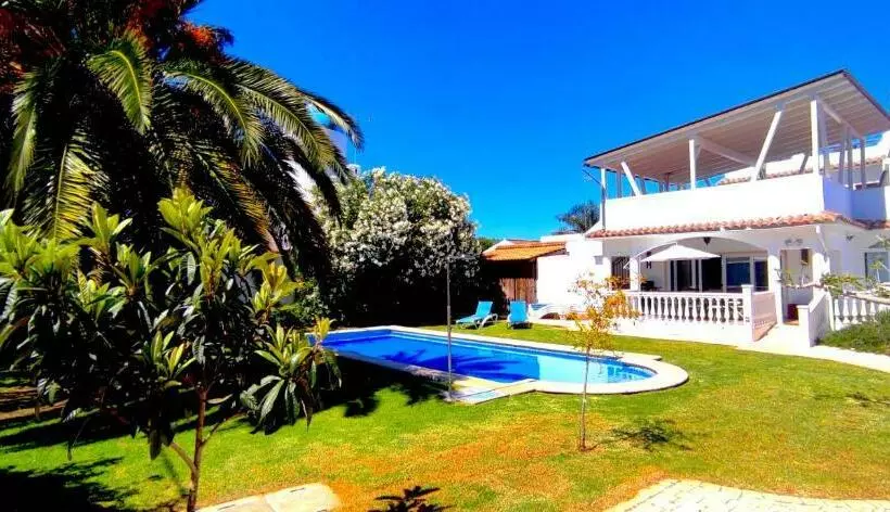 Villa Ola