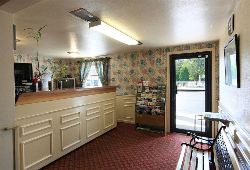 Colony Motel Jamestown