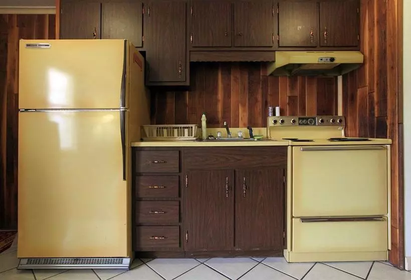 Colony Motel Jamestown