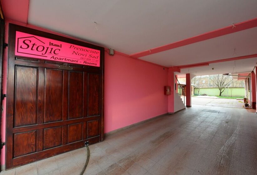 هتل Apartments & Accommodation Stojic