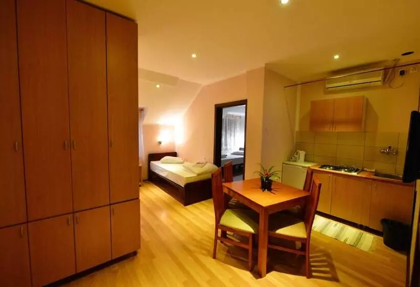 هتل Apartments & Accommodation Stojic