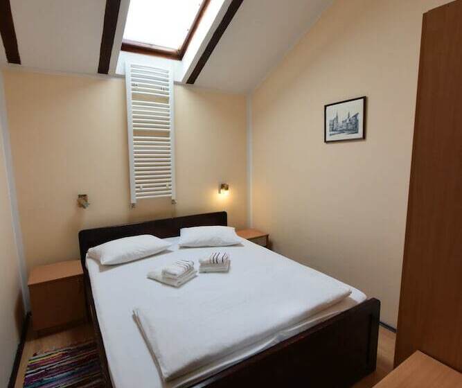 هتل Apartments & Accommodation Stojic