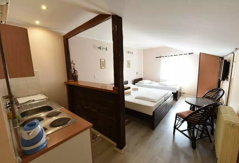 هتل Apartments & Accommodation Stojic