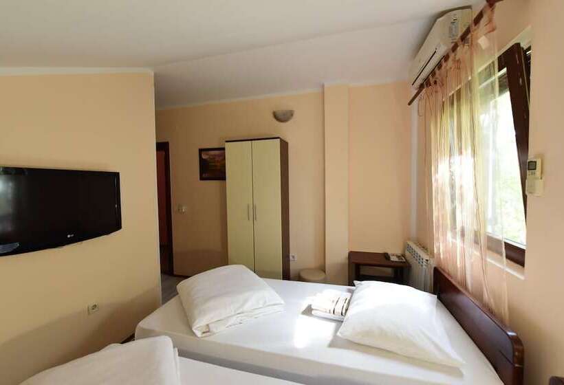 هتل Apartments & Accommodation Stojic