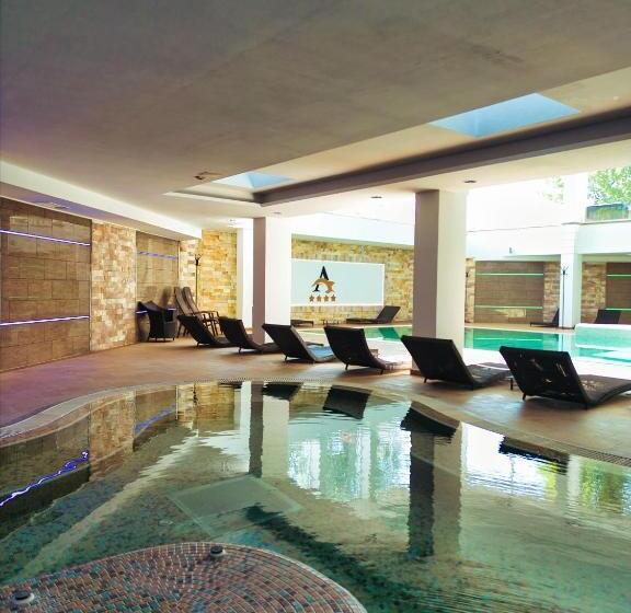 בית מלון כפרי Atlantis Wellness & Conference