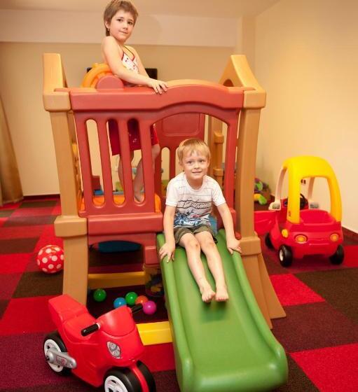 בית מלון כפרי Atlantis Wellness & Conference