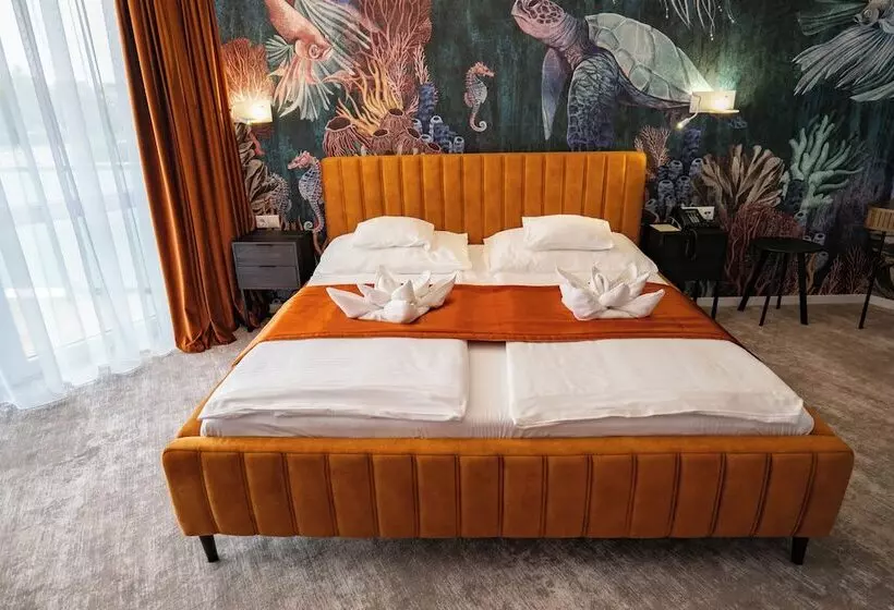 هتل Atlantis Wellness & Conference