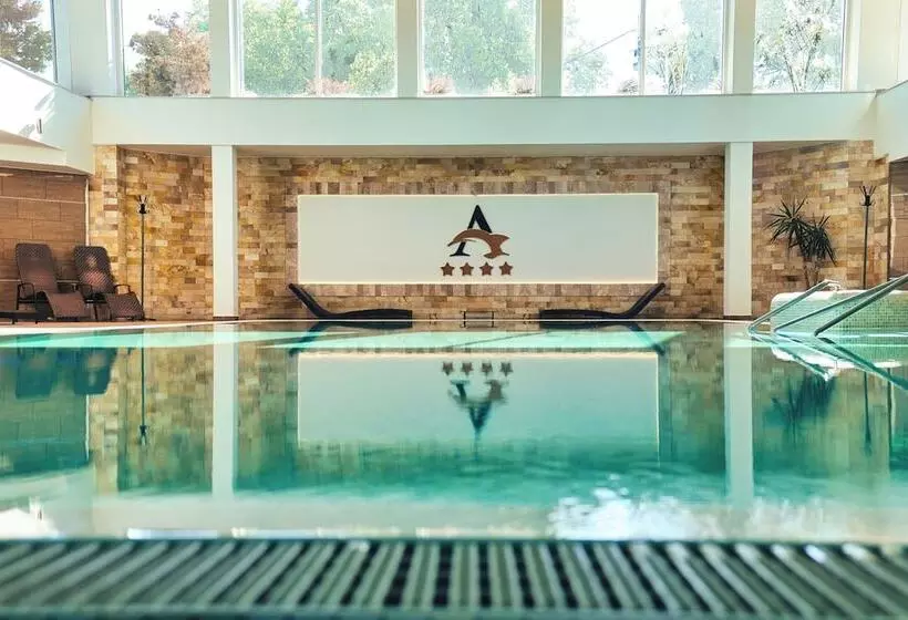 هتل Atlantis Wellness & Conference