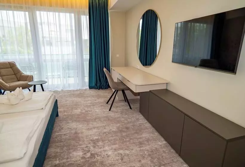 هتل Atlantis Wellness & Conference