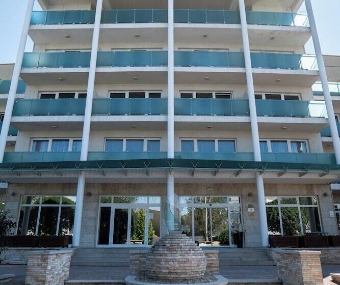 בית מלון כפרי Atlantis Wellness & Conference