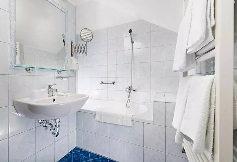 Отель Bodrogi Kúria Wellness