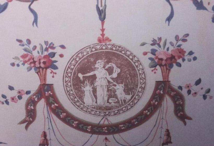 فندق Château De La Menaudière