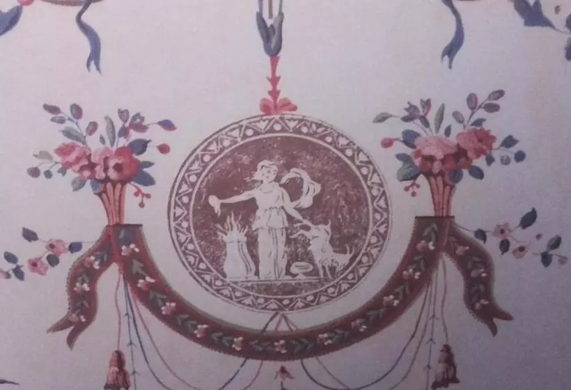 Отель Château De La Menaudière