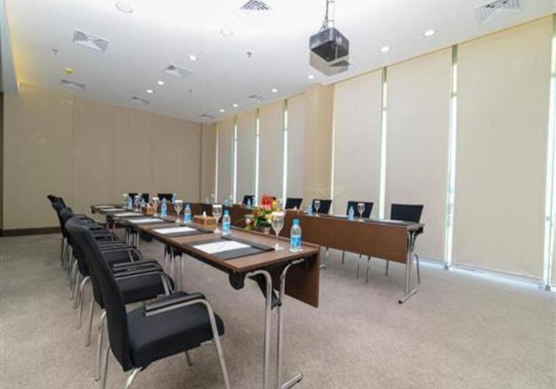 酒店 Golden Tulip Dammam Corniche