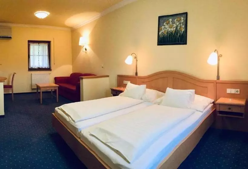 酒店 Hétkúti Wellness