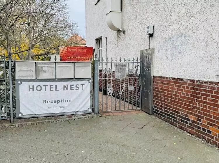 هتل Nest
